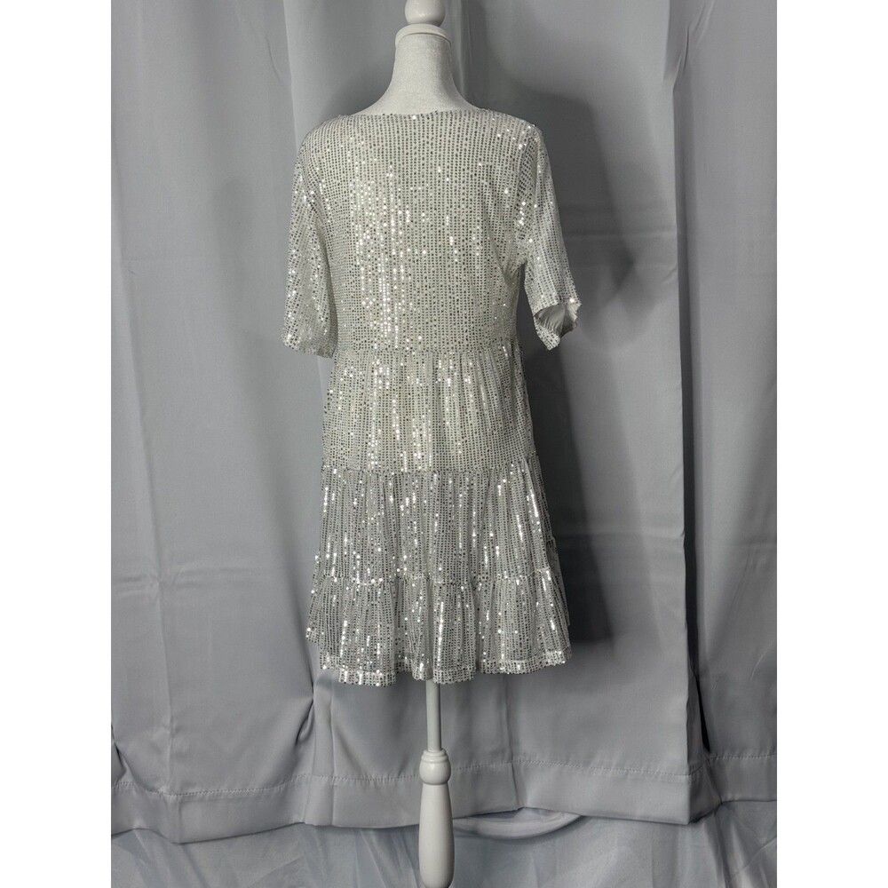 Women’s Size S Silver Sequin Tiered Dress Short Sleeve Party Cocktail - Picture 4 of 6